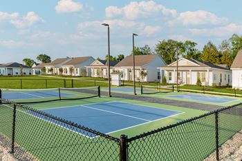Lighted pickle ball courts at anthem luxury apartment rentals in huntsville, al